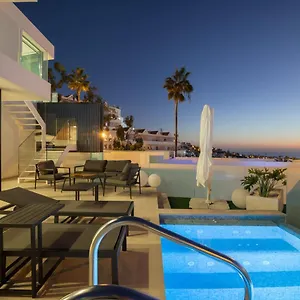 https://200m-new-villa-with-private-heated-pool-and-amazing-ocean-view.tenerifehoteles.net
